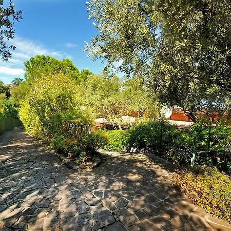 Villa Rosa *